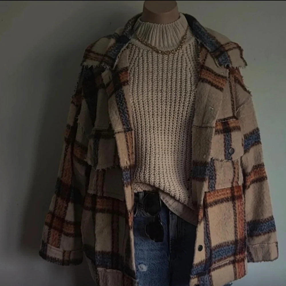 🆕️Pumpkin Patch Collection Beige plaid shacket - Picture 2 of 4